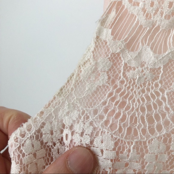 Moon Collection White & Peach Lace Blouse - Picture 11 of 13